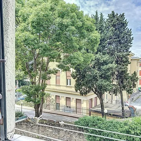 Fanti House